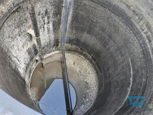 Behandlungsbehlter dienen zur  Vorbehandlung von u.a. Teilstrmen des anfallenden Abwassers mit dem Ziel einer optimierten nachfolgenden Endbehandlung der Gesamtabwassermenge. Eine solche Chargenbehandlung kann z.B. in einer Vor-Oxidation, Neutralisation oder auch Vergleichmigung von konzentrierten Abwasserstrmen zur Endbehandlung bestehen.
Quelle: www.wasser-wissen.de